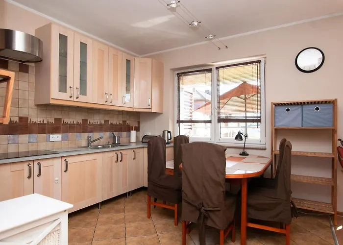 Amberflat Apartment *