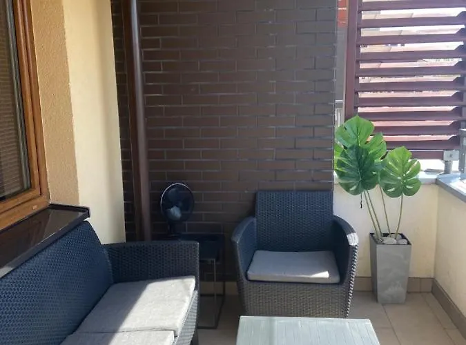 Amberflat Apartment *